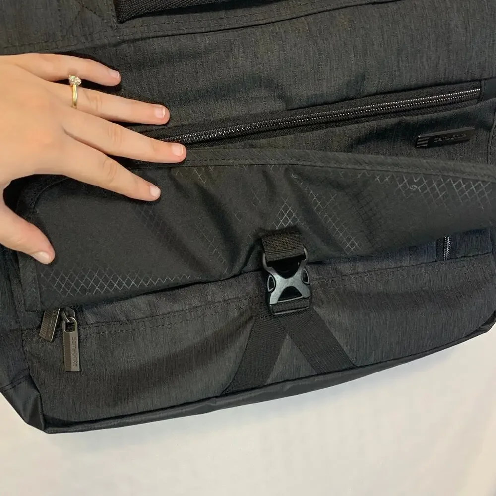 Samsonite Modern Utility Messenger Laptop Carryall Bag Large Gray Adjustable